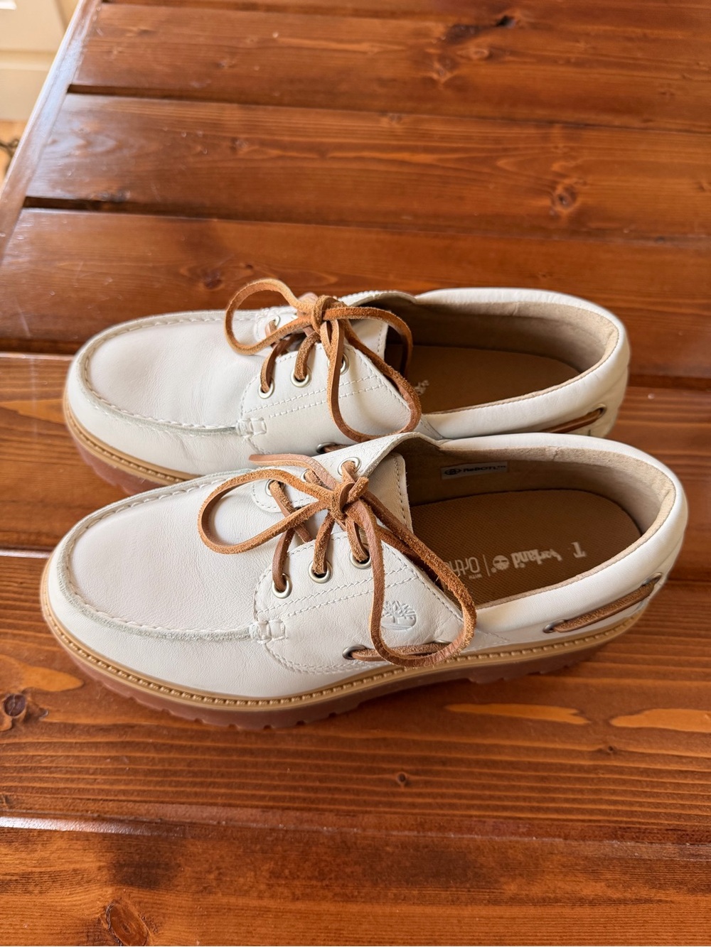 Timberland White Platform Lug-Soled Boat Shoes with Brown Laces - Picture 5 of 8